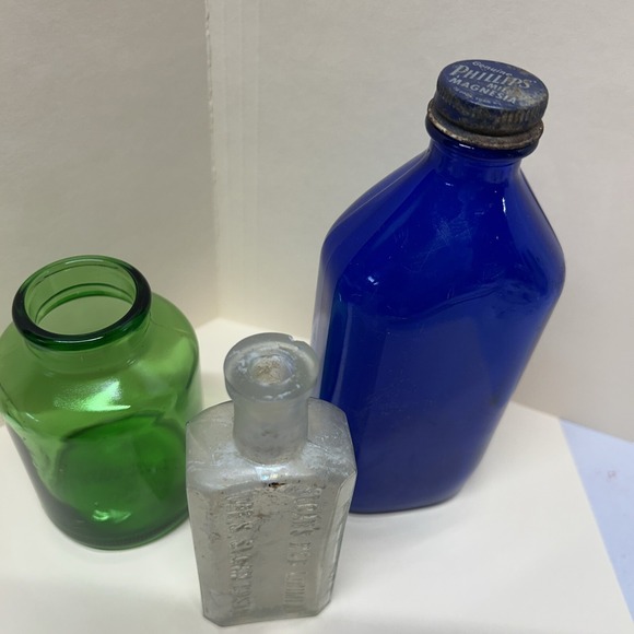 3 Vintage Bottles Antique Pharmacy / Medicine Bottles Cobalt Blue, Liquor Bottle - Picture 2 of 14